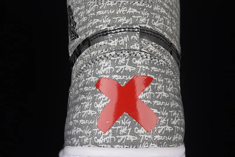 All categories Air Jordan Jordan series basketball shoes Air Jordan 1 High Air Jordan 1 High OG "Rebellionaire" AJ1 Joe 1 black and gray banned "Rebelionaire" high-top basketball shoes 555088-036